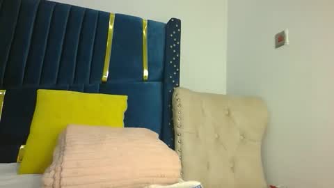 zariah online show from April 2026 07:11:02 PM