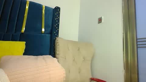 zariah online show from April 2026 07:04:02 PM