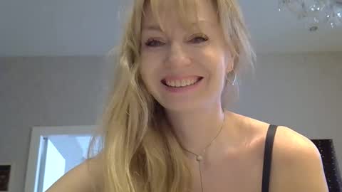 Zarina Swift online show from March 2026 06:59:01 AM