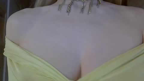 Zarina Swift online show from March 2026 04:51:01 AM