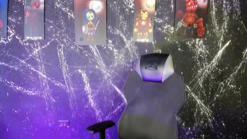 Zarina Waynne online show from December 2025 12:56:02 PM