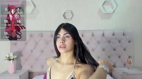 Snapshot of zarinawynne chatting on May 2026 01:30:02 PM Zarina Waynne online show from May 2026 01:30:02 PM