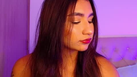 zayda online show from April 2026 08:10:01 PM