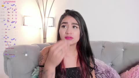  Zayda  online show from January 2025 11:24:01 PM