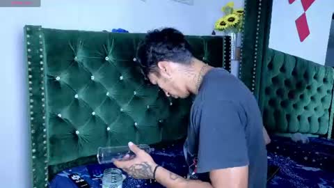 Snapshot of zaynmoretti chatting on July 2026 03:30:02 AM zaynmoretti online show from July 2026 03:30:02 AM