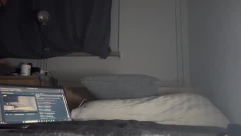 zbokk319121659104 online show from November 2025 02:01:01 AM