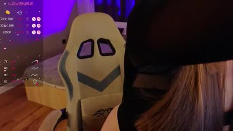 Snapshot of zelda_1 chatting on October 2025 07:35:02 PM Zelda online show from October 2025 07:35:02 PM