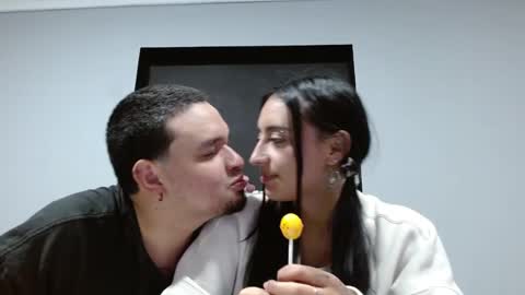 Zelda And Kuro online show from November 2025 05:13:02 AM