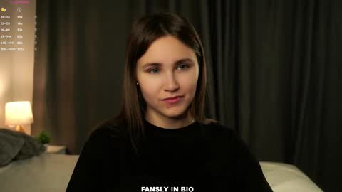 Emilia online show from October 2025 11:28:02 PM