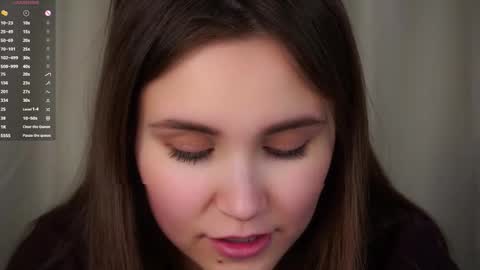 Emilia online show from November 2025 01:19:01 AM