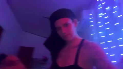 zellaxobella online show from January 2025 05:31:01 AM