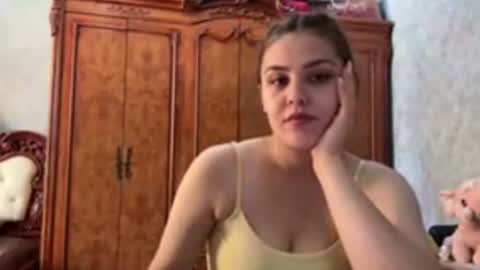 Snapshot of zenaidamunguia chatting on July 2026 08:16:01 AM Mira online show from July 2026 08:16:01 AM
