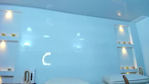 Zenda Evans online show from September 2025 03:50:02 AM