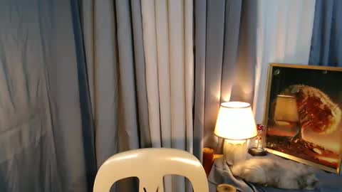 Zendaya online show from February 2025 04:57:01 PM