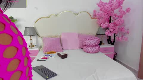 zendayarosse online show from April 2026 09:49:02 PM