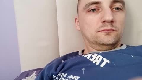 zenek1989007 online show from April 2026 09:43:01 AM