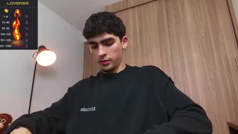 Zenn online show from December 2024 12:15:01 PM