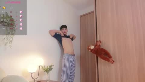 Zenn online show from March 2025 02:05:02 PM