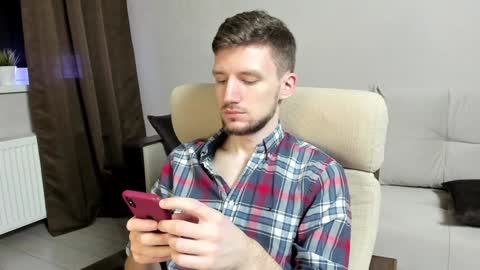 Andrew online show from February 2025 04:10:01 AM