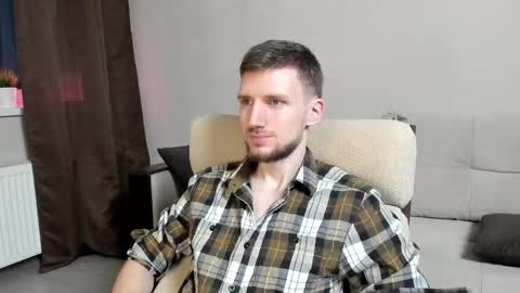 Andrew online show from September 2025 03:17:02 AM