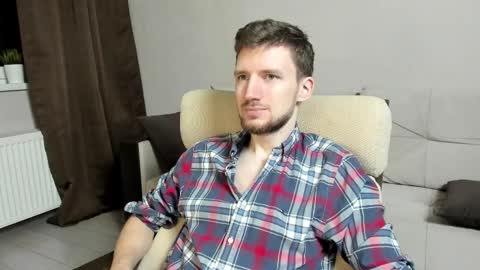 Andrew online show from October 2025 01:48:02 AM