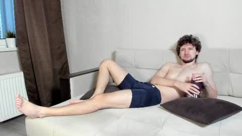 Andrew online show from July 2026 03:33:02 AM