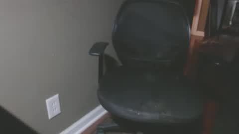 bambi cumslut online show from April 2026 02:07:01 AM