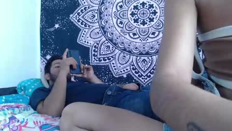 zeus693769 online show from April 2026 04:59:02 PM