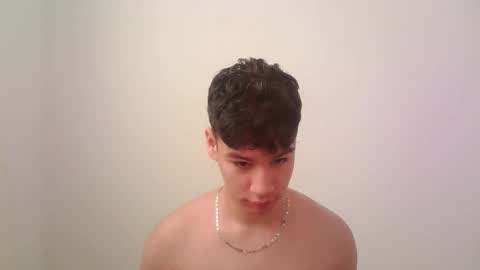 zeus_183 online show from November 2025 02:20:02 PM