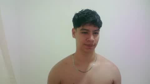 zeus_183 online show from April 2026 04:21:01 AM