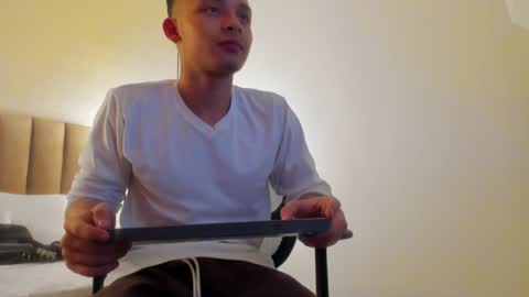 zeus online show from January 2025 05:16:01 AM