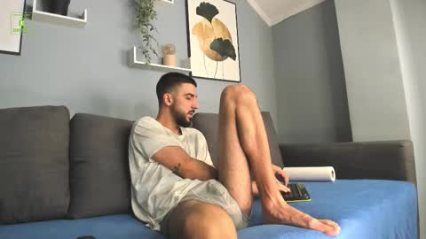 ZEYN online show from September 2025 05:20:02 AM