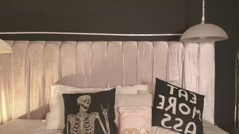 zhally_dee online show from September 2025 08:14:01 PM