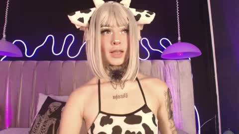 zhally_dee online show from April 2026 07:36:01 PM