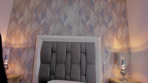 zharia_lux25 online show from June 2026 11:36:01 AM