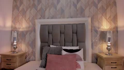 zharia_lux25 online show from July 2026 11:34:01 AM