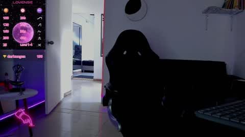 zhoestrong online show from January 2025 08:48:01 PM