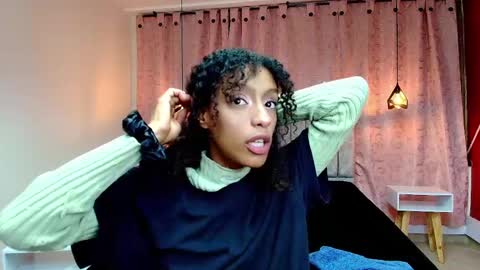 Zia Green online show from March 2025 05:00:02 AM