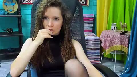 zianichols online show from February 2025 11:21:02 AM