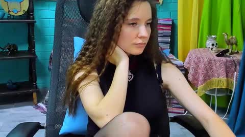 zianichols online show from March 2025 07:39:01 PM