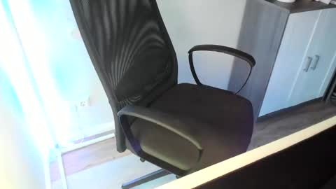 ziemlichflutschig online show from January 2026 05:00:01 AM