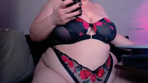 zinacorleone online show from December 2025 07:31:02 PM