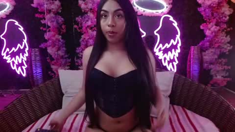 Snapshot of zinna_canela chatting on April 2026 04:15:01 AM zinna_canela online show from April 2026 04:15:01 AM