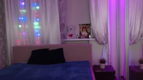 Zlata online show from March 2025 04:32:02 PM