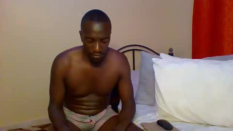 Zlatann2012 online show from February 2025 04:26:01 PM