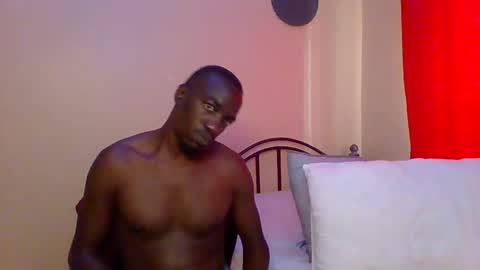 Zlatann2012 online show from February 2025 12:11:01 PM