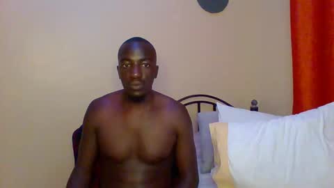 Zlatann2012 online show from March 2025 06:26:02 PM