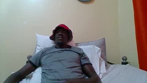 Zlatann2012 online show from September 2025 12:27:02 PM