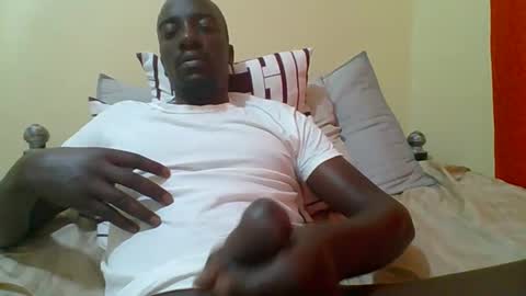 Zlatann2012 online show from October 2025 12:30:01 PM