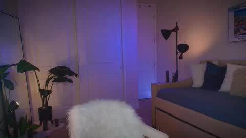 Zara  Join next live  at 5PM EST  online show from October 2025 09:38:01 PM